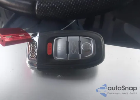 2011 Audi A5 2.0T Premium из США, поврежденный, VIN WAULFAFR2BA069757